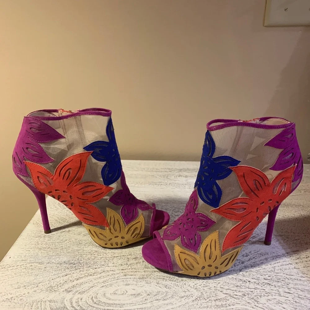 💙🩷NWOB Jessica Simpson Bliths Floral & Mesh Booties🩷💙 - Picture 3 of 11